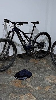 Mi Scopo Il Mio Vicino Sexy Nel Garage Di Casa Mia Mentre Suo Marito È via