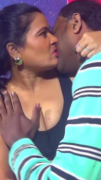 Rekaman seks istri hot india sama teman kantornya