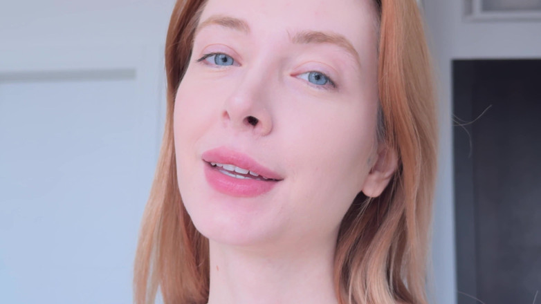 Loly Nebel Studio: Zmenšil můj collegue a hrál si s jeho malým tělem