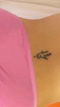 Tabu Padrasto fode enteada em tranças e meias enormes longas e calcinhas kitty pov e gozada em sua calcinha rosa