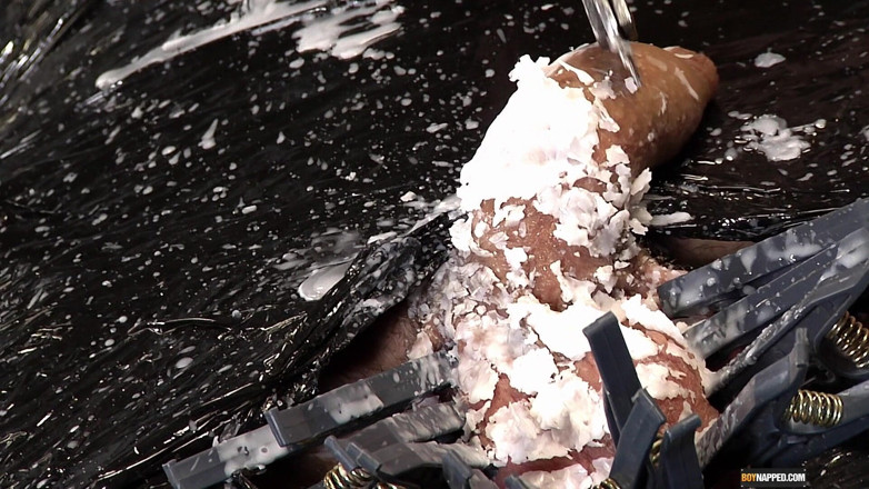 BoyNapped: Horny Mark Henley Gets a Load