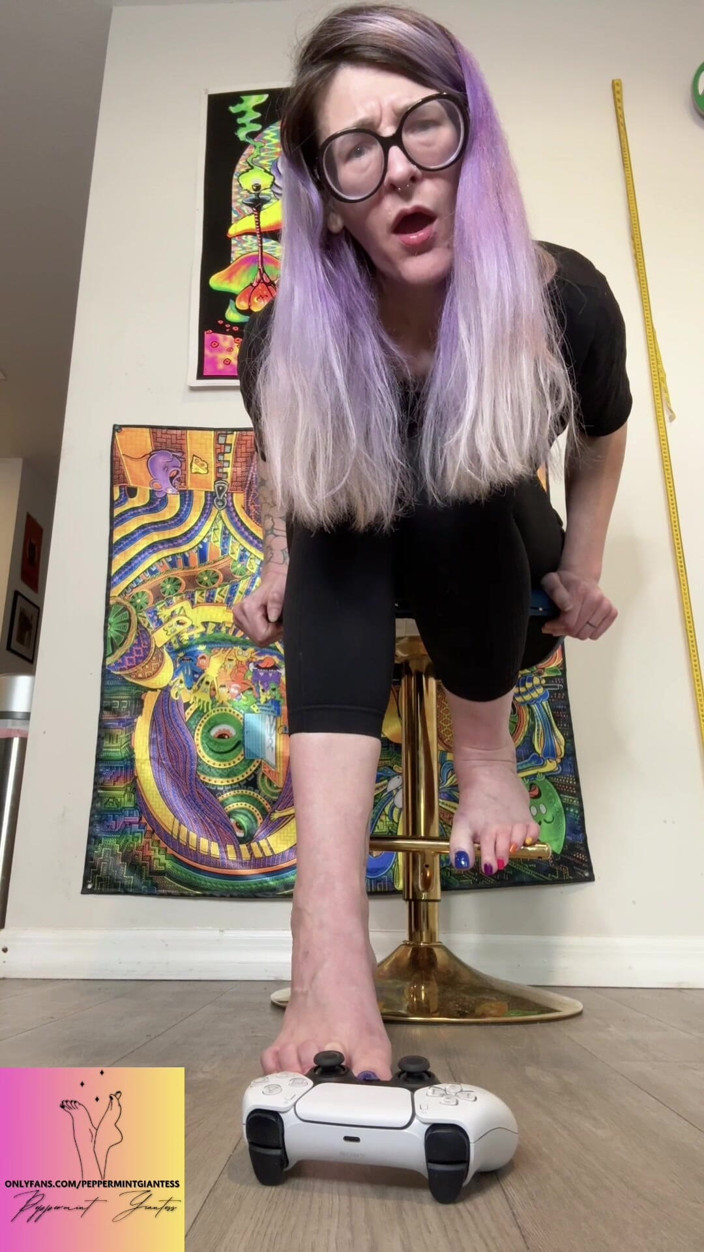 Peppermint Giantess: 67 La fidanzata gigantessa arrabbiata elimina tutti i tuoi dati...