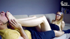 Czech Soles - foot fetish content: Instrukční video o tom, jak používat footboye