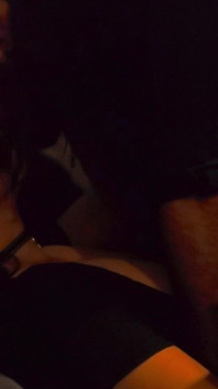 Follada Pasional: Provocación Con Vestido, Mamada Babosa, Doggy Duro, Orgasmo En Misionero Y Creampie Con Condón