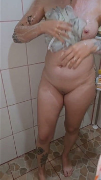 Intenzivní sex v koupelně s mojí ženou. Šukal jsem ji přesně tak, jak se jí to líbí