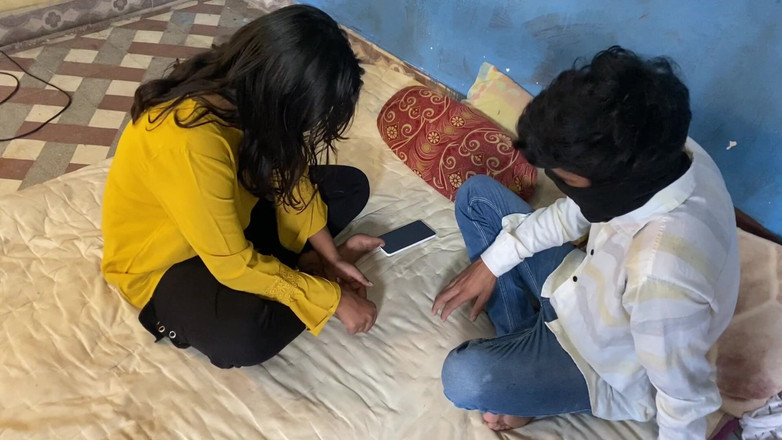 Indian Teen Girl's: Outdoor-sex stiefbrudchen und stiefschwester vor der tür, romantik und sex...