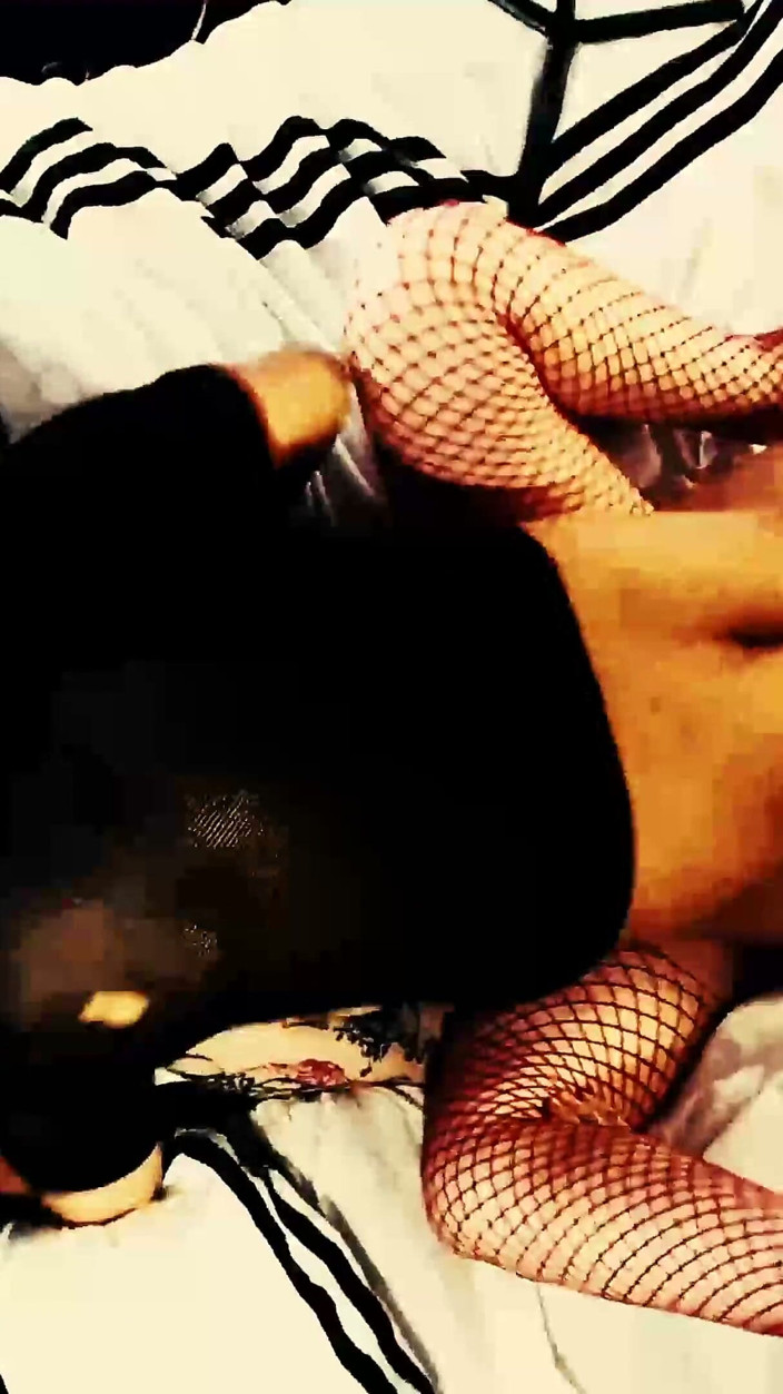 Smash Thots Films: Ik smash en creampie getatoeëerd alt-meisje Lyra Skye in rood...