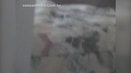 Amateurs videos: La ragazza lascia la porta sjar e viene sorpresa a...
