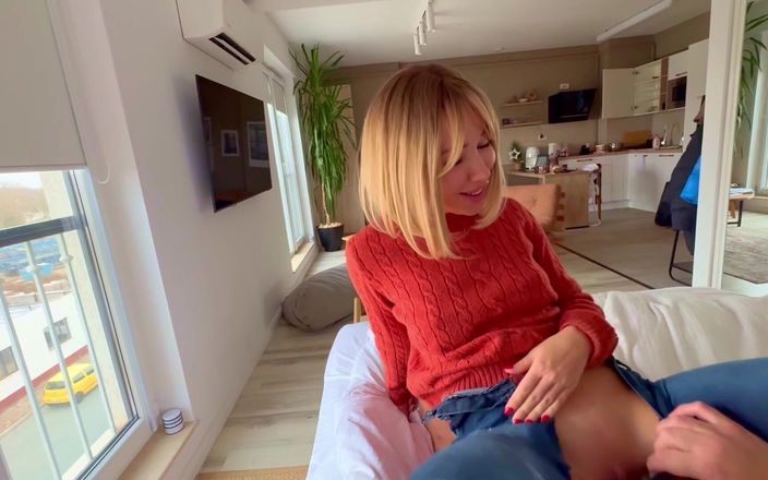 Wiss Chris: Sesso in jeans strappati. Ci ha davvero acceso