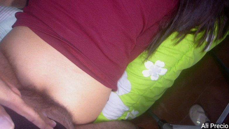 Ali Precio: 夫が私のきついお尻のためにとても硬いアナルをする