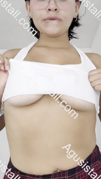 Latina Dancing Sexy on Cam