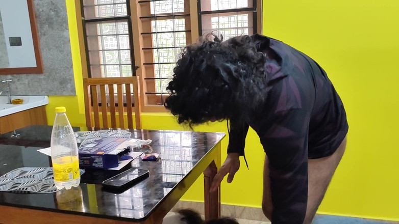 Vaigavarun45: 喀拉拉邦与室友发生性关系