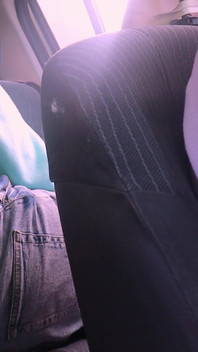 新视频“我的屁股在公路旅行中被发现”