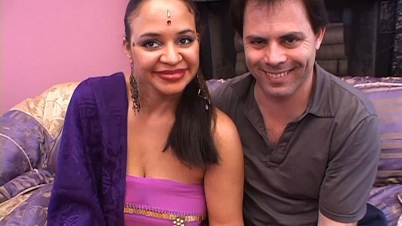 My Porn King: Plachý indický amatérský pár dělá své první porno video