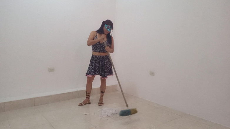 Martin13: Pracownik rozmawia ze swoją przyjaciółką w firmie sprzątającej, a następnie...