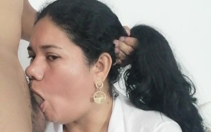 Valkyrieandluigy: La mia ragazza troia ama succhiarmi le palle, gola profonda...