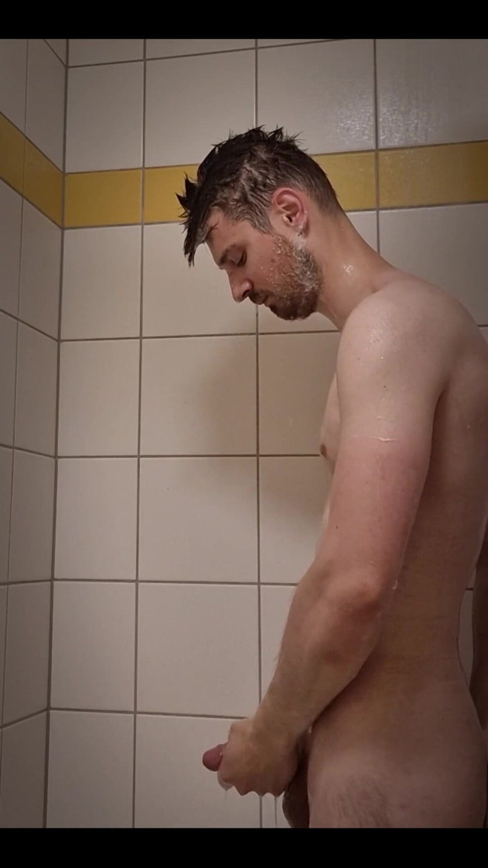 Snauwflake: Being so Horny