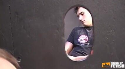 Gay Diaries: Joven amigo se masturba y se corre en la boca...