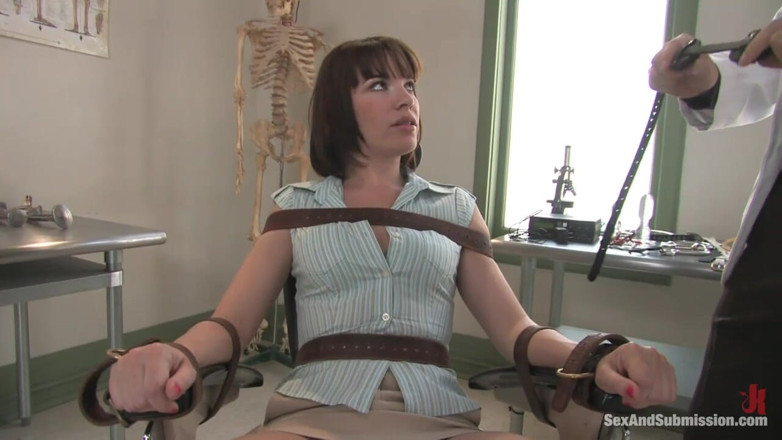 Sex and Submission by Kink: Dominazione dentale