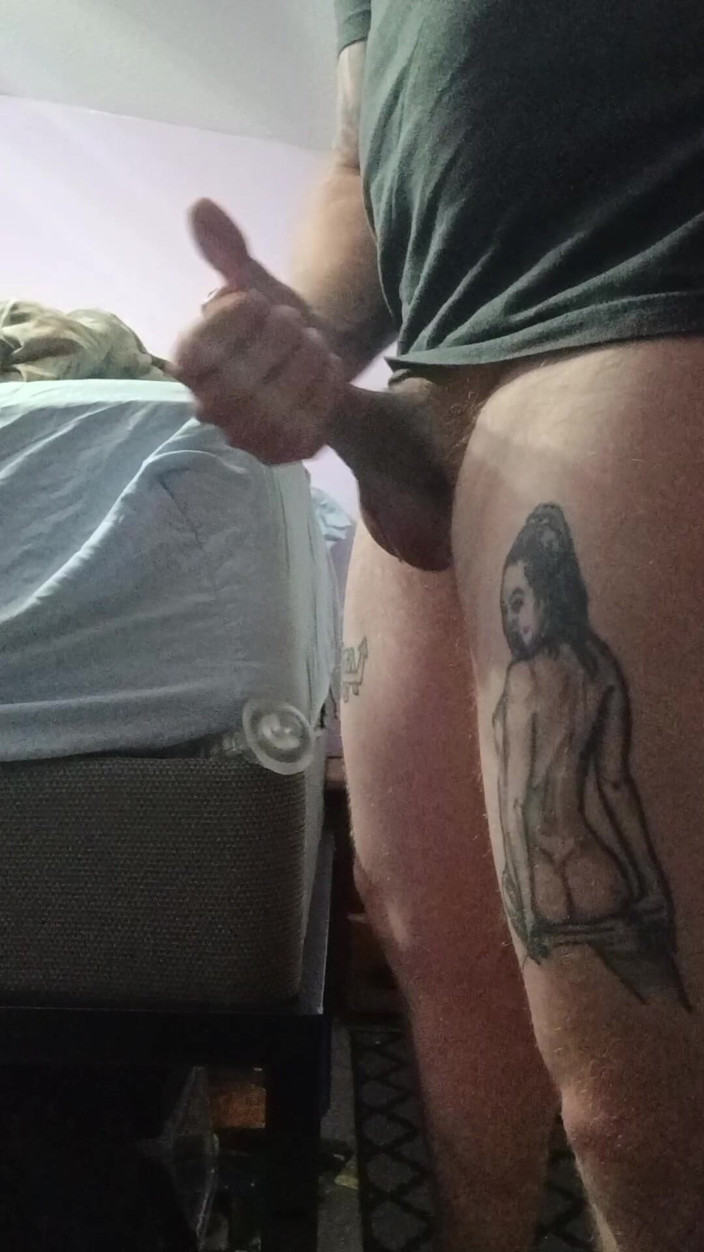 Themilkman618: Gooning bbc ein bett und Toy Max 2 von Lovense tropfendes...