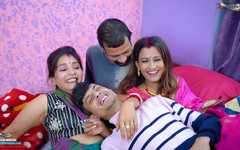 Desi Bold Movies: Desi Dua Debar Dan Bhabhi Tiba-tiba Seks Tegar Apabila Mereka...