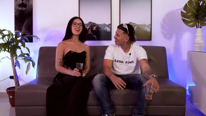 SaraFilms: Carolina Guerrero Revela Sua Atração Secreta Por Mulheres E...