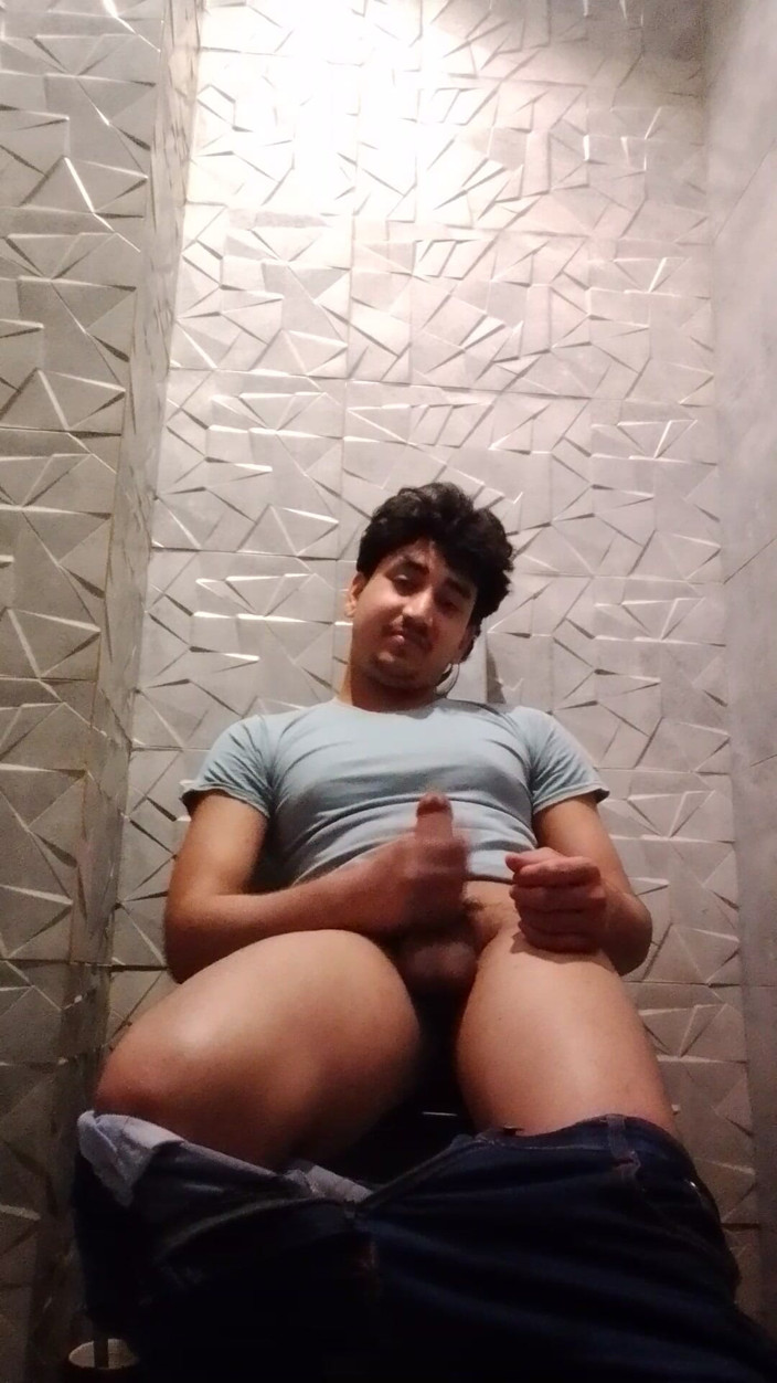HemoShovel: Asian Boy with Juicy Cock
