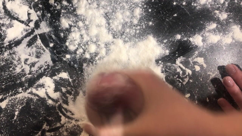 SinfulCat: Vaření ptáka k večeři. Část 1-3. Honění a honění penisu v mouce.