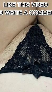 Profit de faptul că mama mea vitregă este singură și excitată