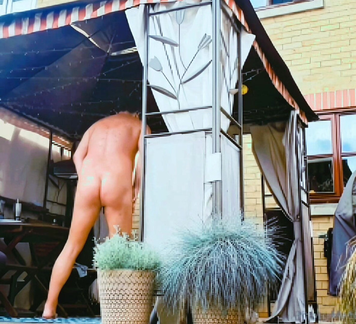 MaleModel: सिर्फ मनोरंजन के लिए, जादू gazebo नग्नता