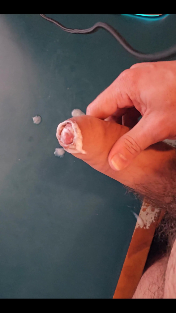 Ravingr: Quick Cum Shot