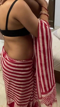 Desi Bhabhi si vzala masáž od devaru a byla ošukána