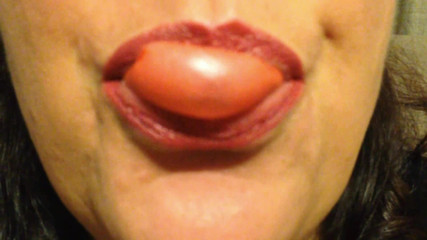 Lily Lipstixxx: 난 너의 거품을 터뜨릴거야!