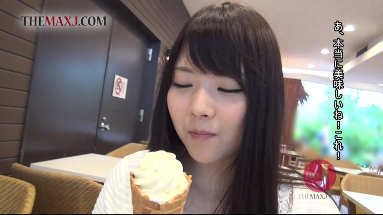 Asian happy ending: Cute Asian girl has a great time with her bf
