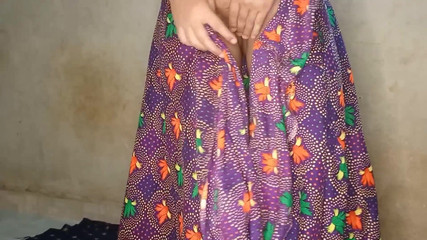 Neelima69: Vesnická slavná Lungi Didi Hindi Audio