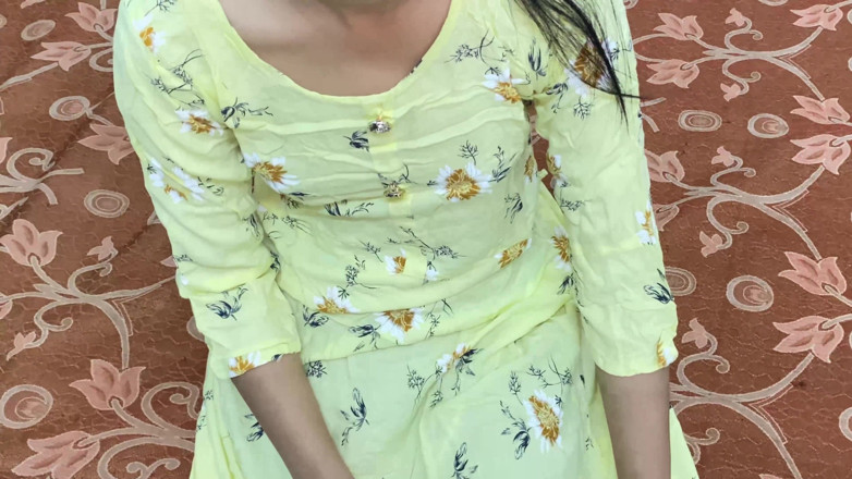 Desifilmy45: Hård kärna jävla av stor röv granne Bhabhis tighta fitta