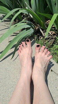 Bright Bulging Veins Fit for a Vampire