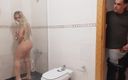 DragonGalaxy11: 丰满继母在浴室里被继子干的自拍色情片