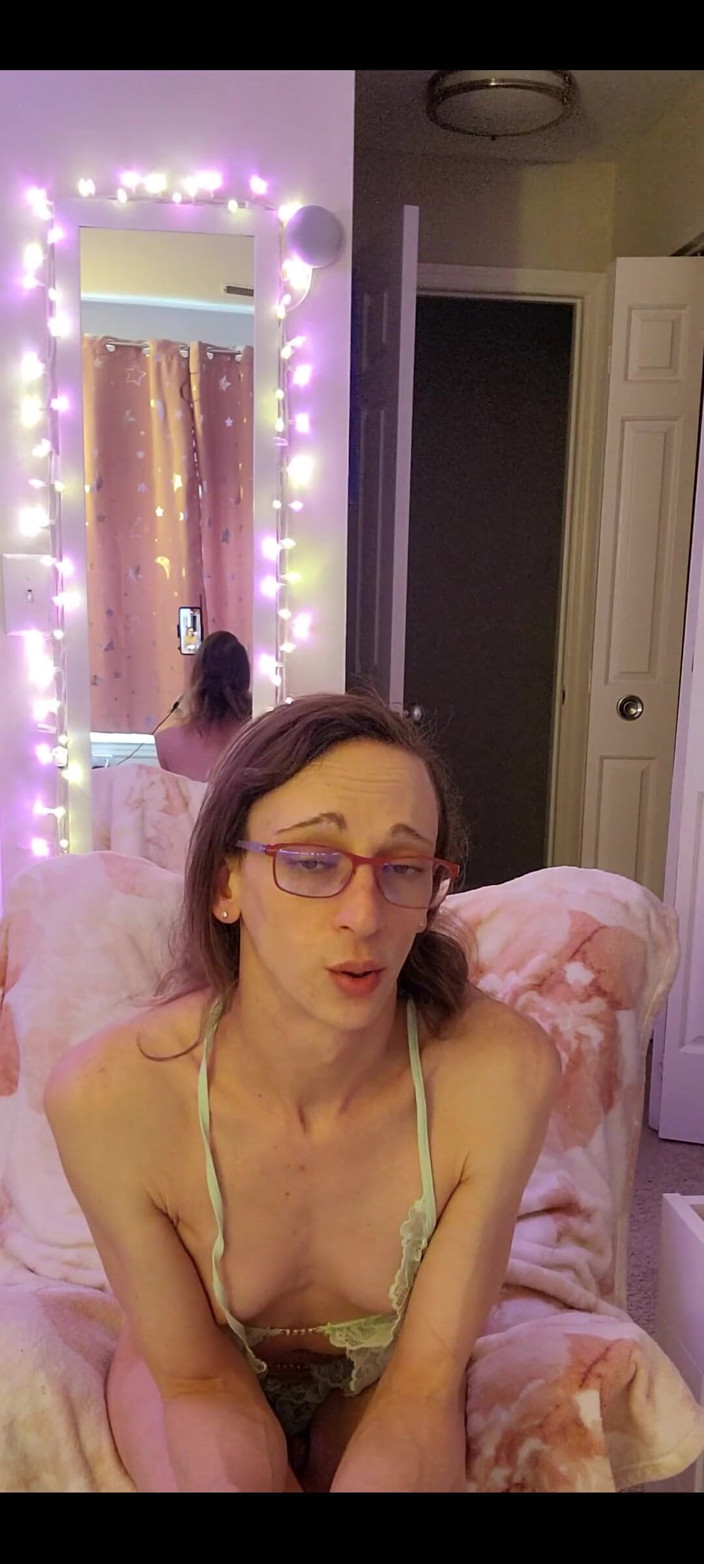 Shannon Rogue: Solo mastürbasyon