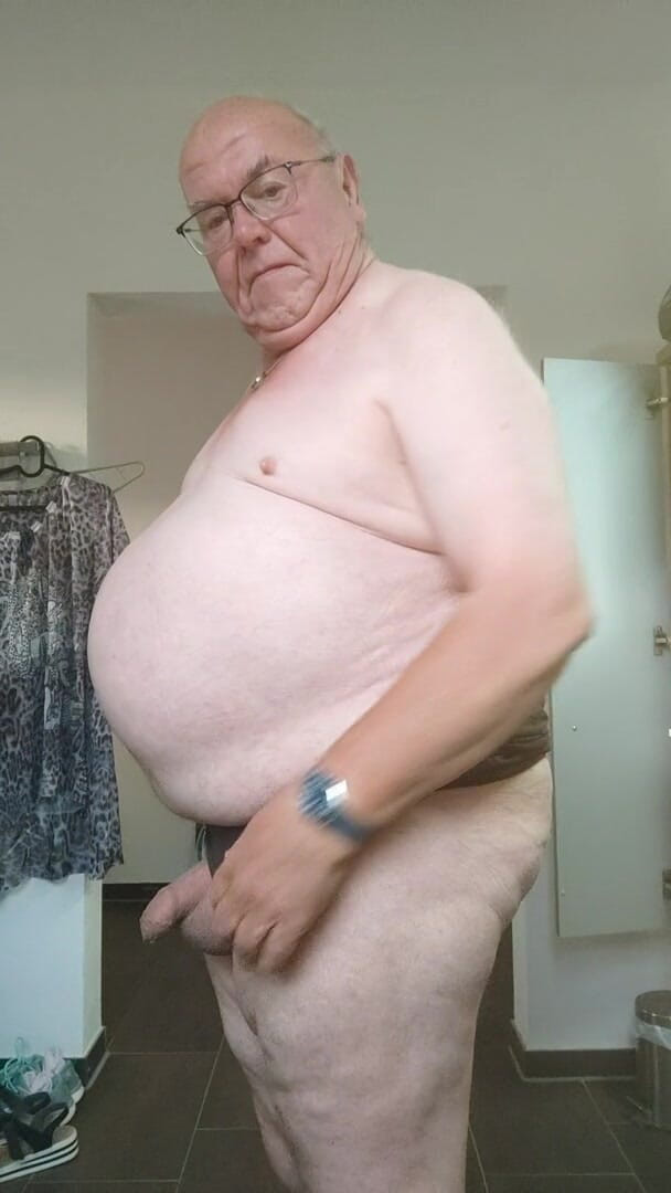 Karlchengeil: Игра с членом утром