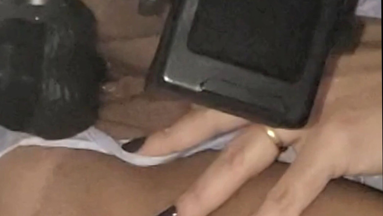 Minhaesposaparaoutro: Manželka závislá na masturbaci