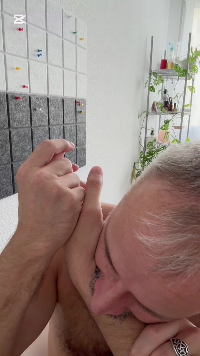 FerLuci: Biting Fetish