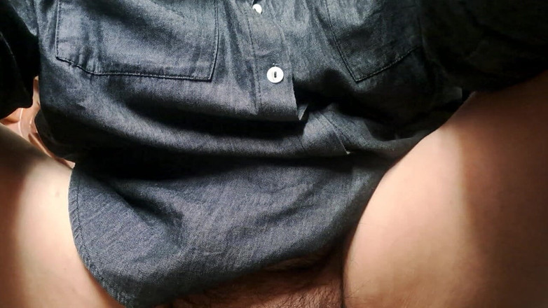 Mommy big hairy pussy: परिपक्व हस्तमैथुन