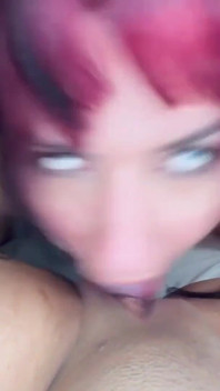 Trojka se 2 sexy latinskoamerickými mega