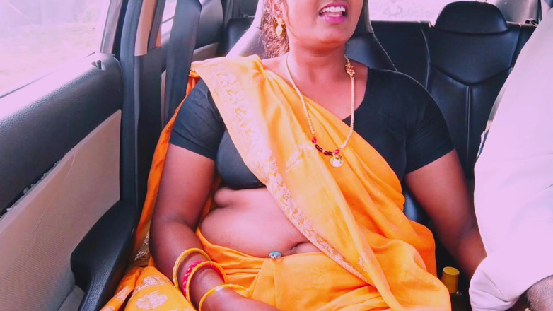 Telugu honey lips: Villege नौकरानी कार सेक्स तेलुगु गंदी बातचीत