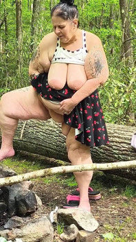 Over the Fire Pit This Horny Bitch Squirts a Pond