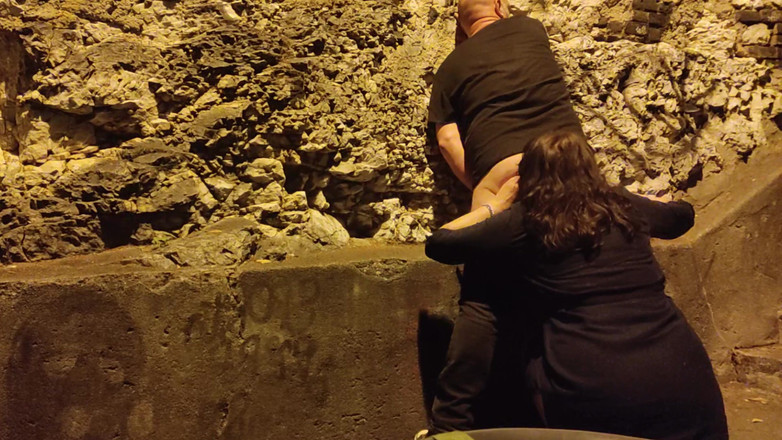 Toilet Mommy: हॉट लड़की लड़के की गांड का स्वाद चखती है