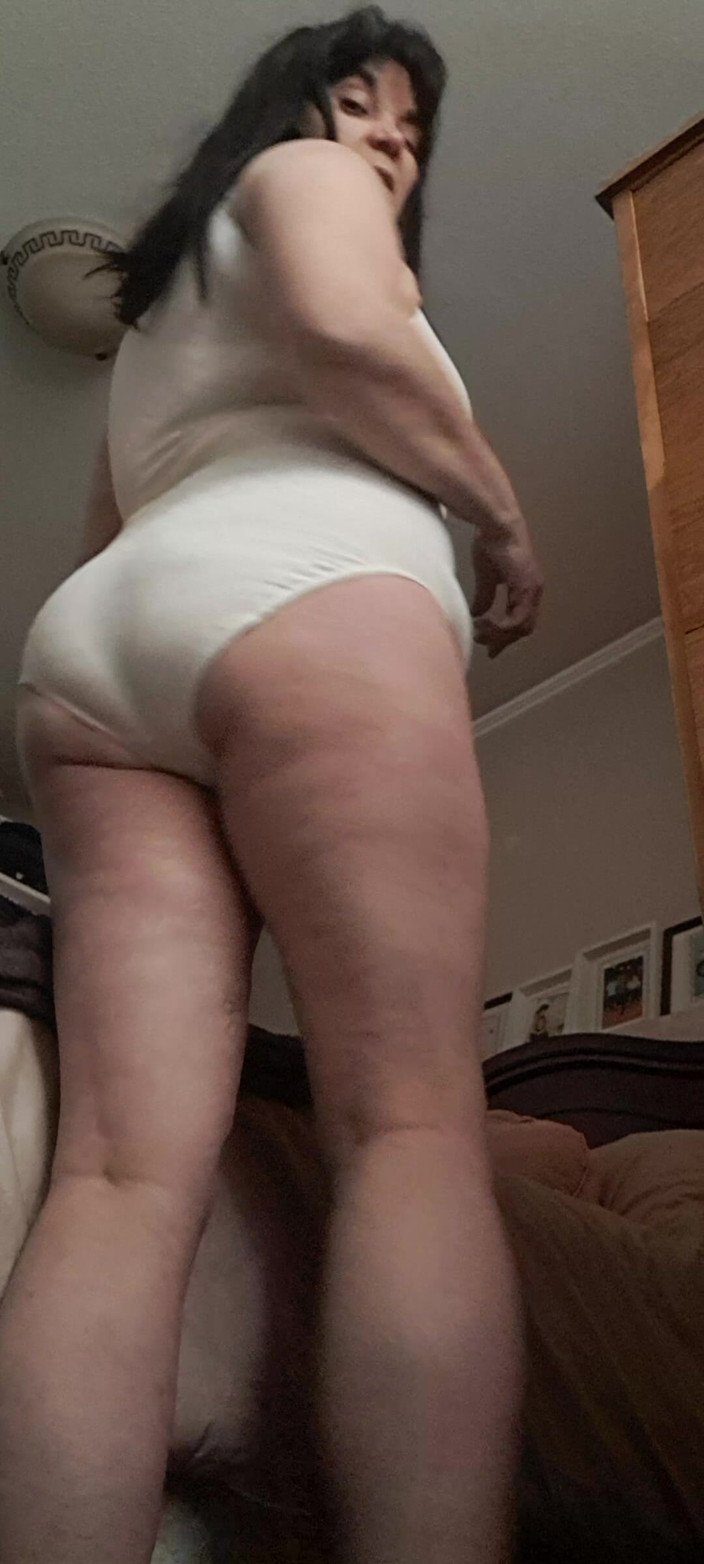 Mommy big hairy pussy: Badan ini akan berlari
