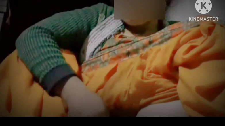 TricolorMusic3: Strkání prstu do kundičky