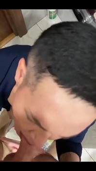 Giving a Hot Blowjob to My Stepson